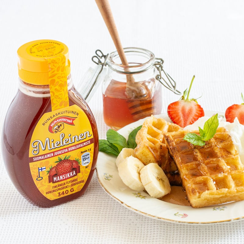 ruokakuvat-mansikka-mieleinen-vohveli